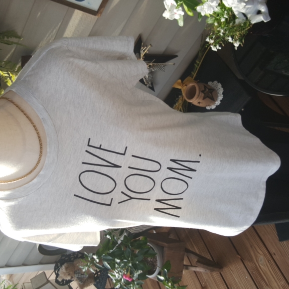 NWT RAE DUNN ♡ Super Sweet Cream|Gray|Black LOVE YOU MOM. Short Sleeve T-Shirt S - Picture 5 of 12